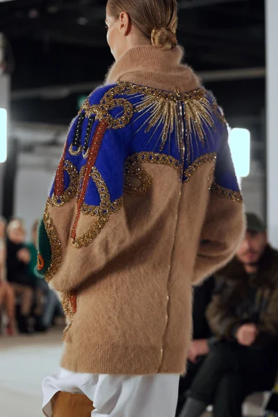 Look 62